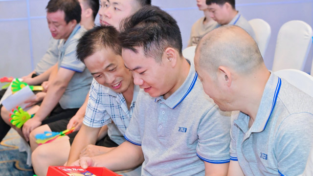 蘑菇视频成人岁月，爱与成长同行